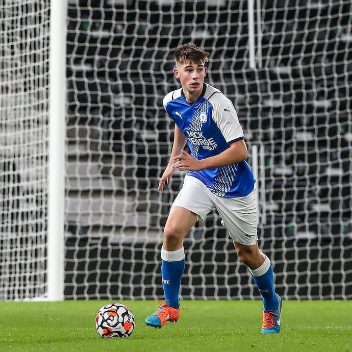FA YOUTH CUP ACTION FOR HARRY THOMAS
