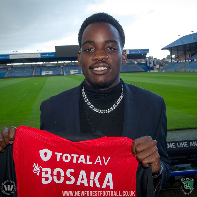Kevin Bosaka signs Scholarship with Portsmouth FC