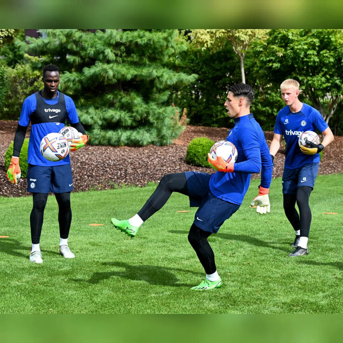 EDDIE BEACH TRAINING WITH CHELSEA FIRST TEAM